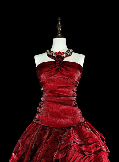 Robe de bal vintage bordeaux à dos nu et ourlet asymétrique, ornée de perles, longue, idéale pour les soirées et les fêtes (N1826)