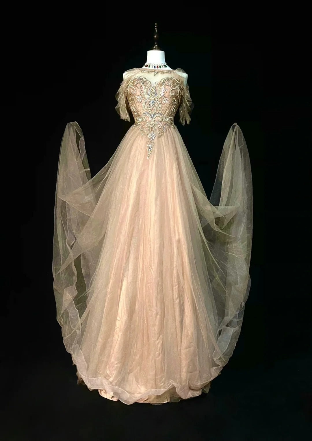 Elegantes, formelles College-Kleid in A-Linie aus champagnerfarbenem Tüll mit perlenbesetztem Oberteil – langes Ballkleid für Teenager (N1301)