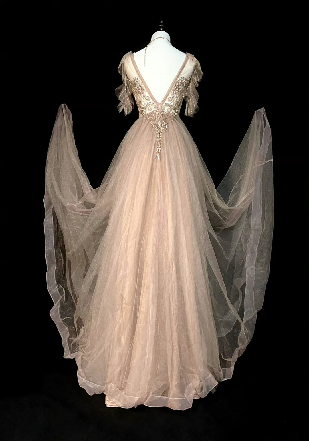 Elegantes, formelles College-Kleid in A-Linie aus champagnerfarbenem Tüll mit perlenbesetztem Oberteil – langes Ballkleid für Teenager (N1301)