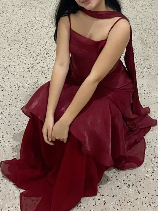 Einfaches, trägerloses, burgunderrotes Organza-Abendkleid in A-Linie mit Schal, ideal als Hochzeitsgastkleid oder Partykleid N286