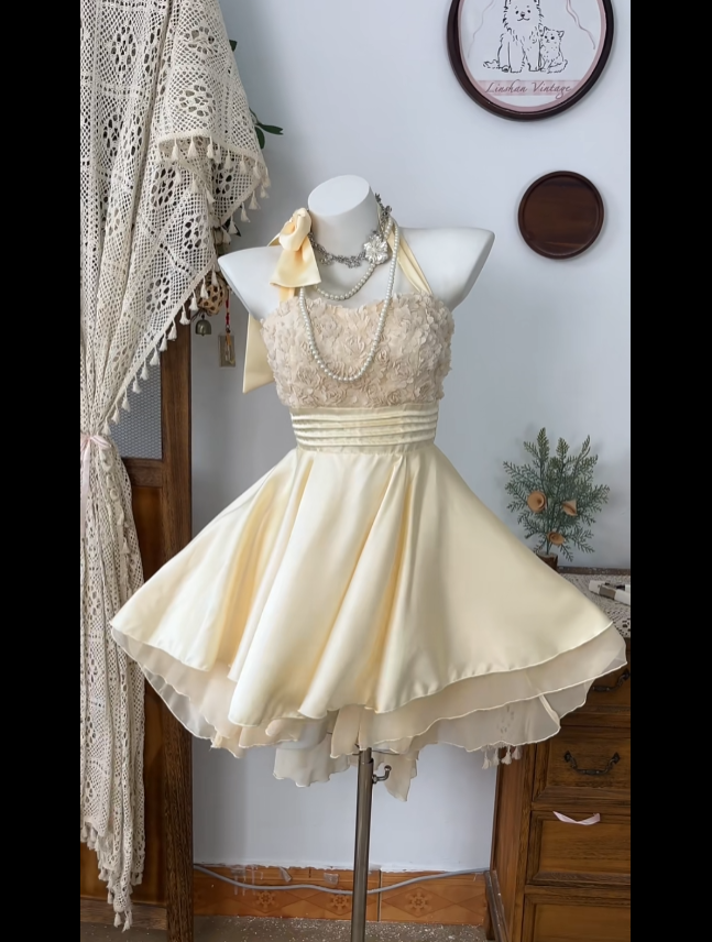 Pretty A line Halter Yellow Lace Chiffon Party Homecoming Dresses High School Ideas Inspo 17th Birthday Outfits RB7371