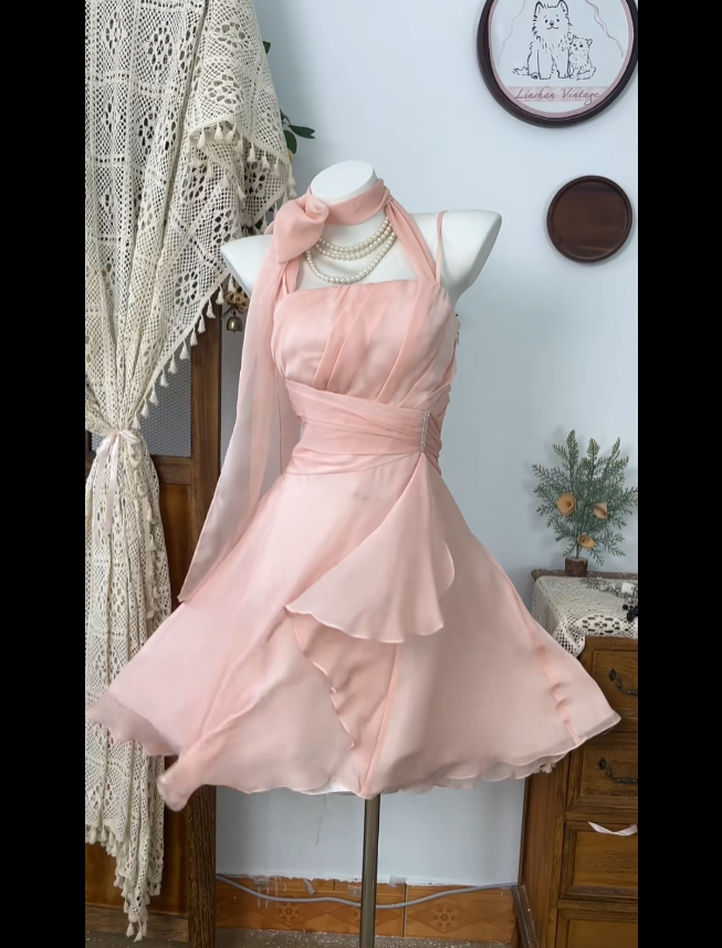 New Sexy Short Homecoming Dresses A line Halter Blush Pink Chiffon Mini Graduation Cocktail Graduation Outfits RB7368