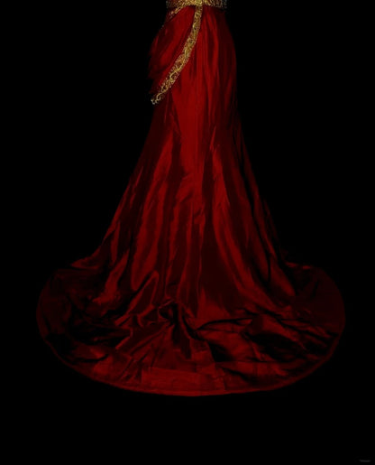 Robe de bal de fin d'année bordeaux, coupe trapèze, sans manches, ornée d'appliqués dorés, référence N1369