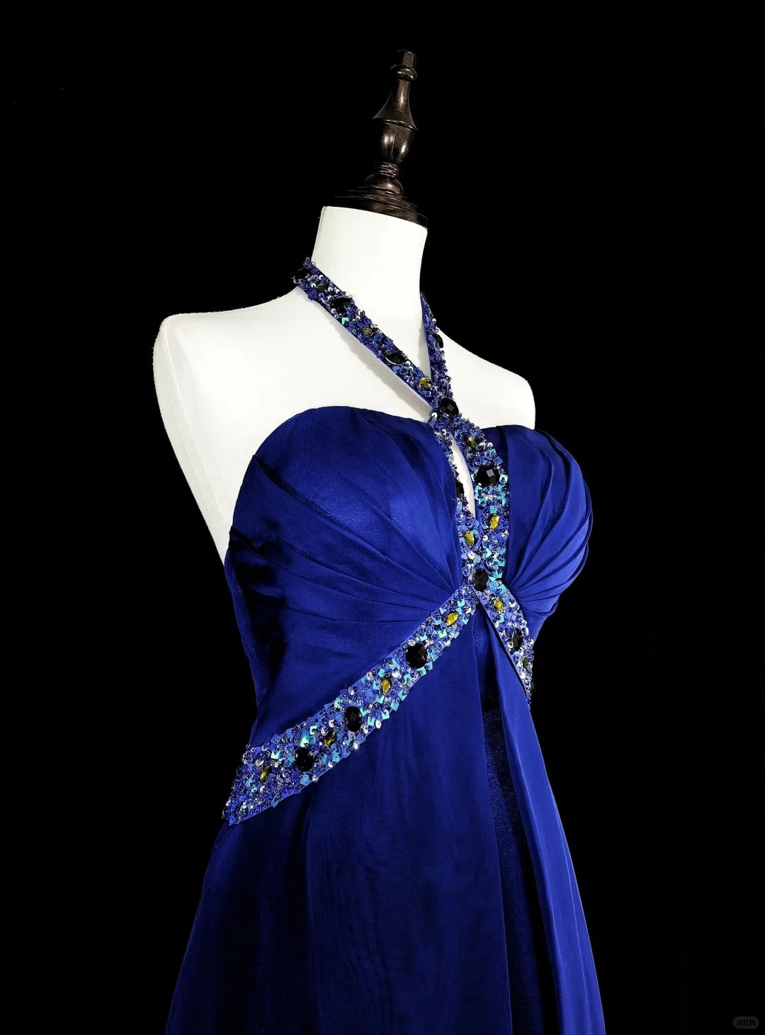Robe de soirée vintage trapèze en mousseline bleu roi, style années 90, idéale pour un anniversaire ou un bal de promo (N1751)