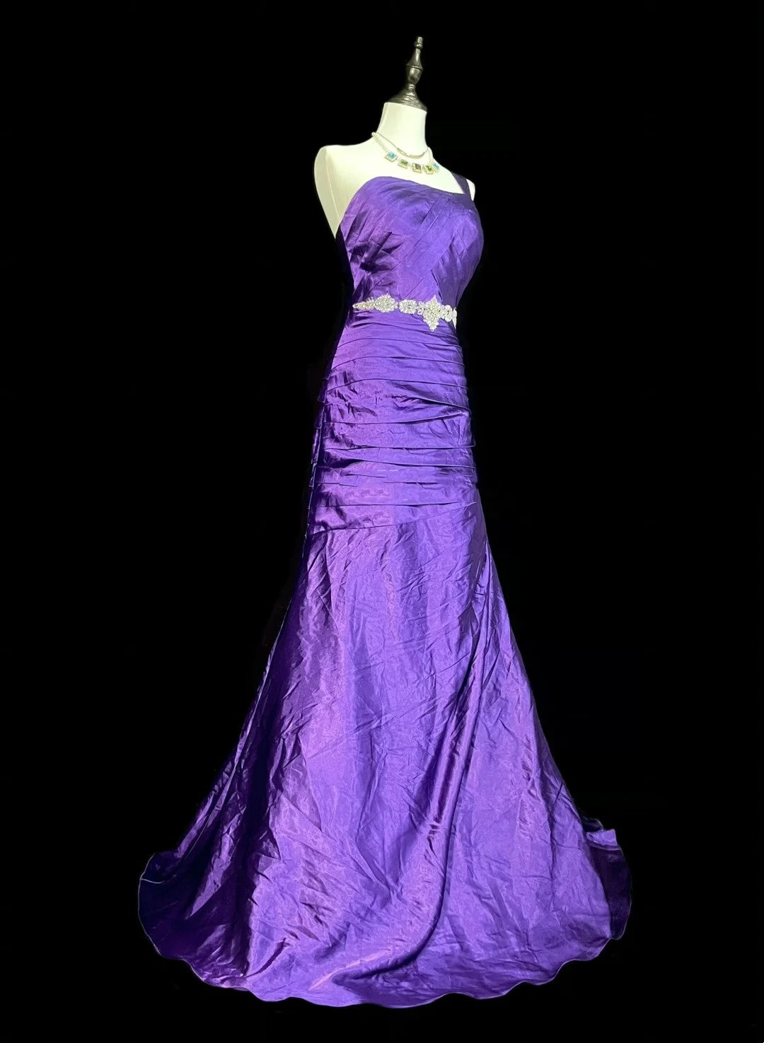 Vintage Meerjungfrauen-Abendkleid aus den 90er Jahren mit asymmetrischem Saum, weinrotem Satin und Perlenstickerei, langes formelles Abendkleid N1376