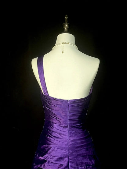 Vintage Meerjungfrauen-Abendkleid aus den 90er Jahren mit asymmetrischem Saum, weinrotem Satin und Perlenstickerei, langes formelles Abendkleid N1376