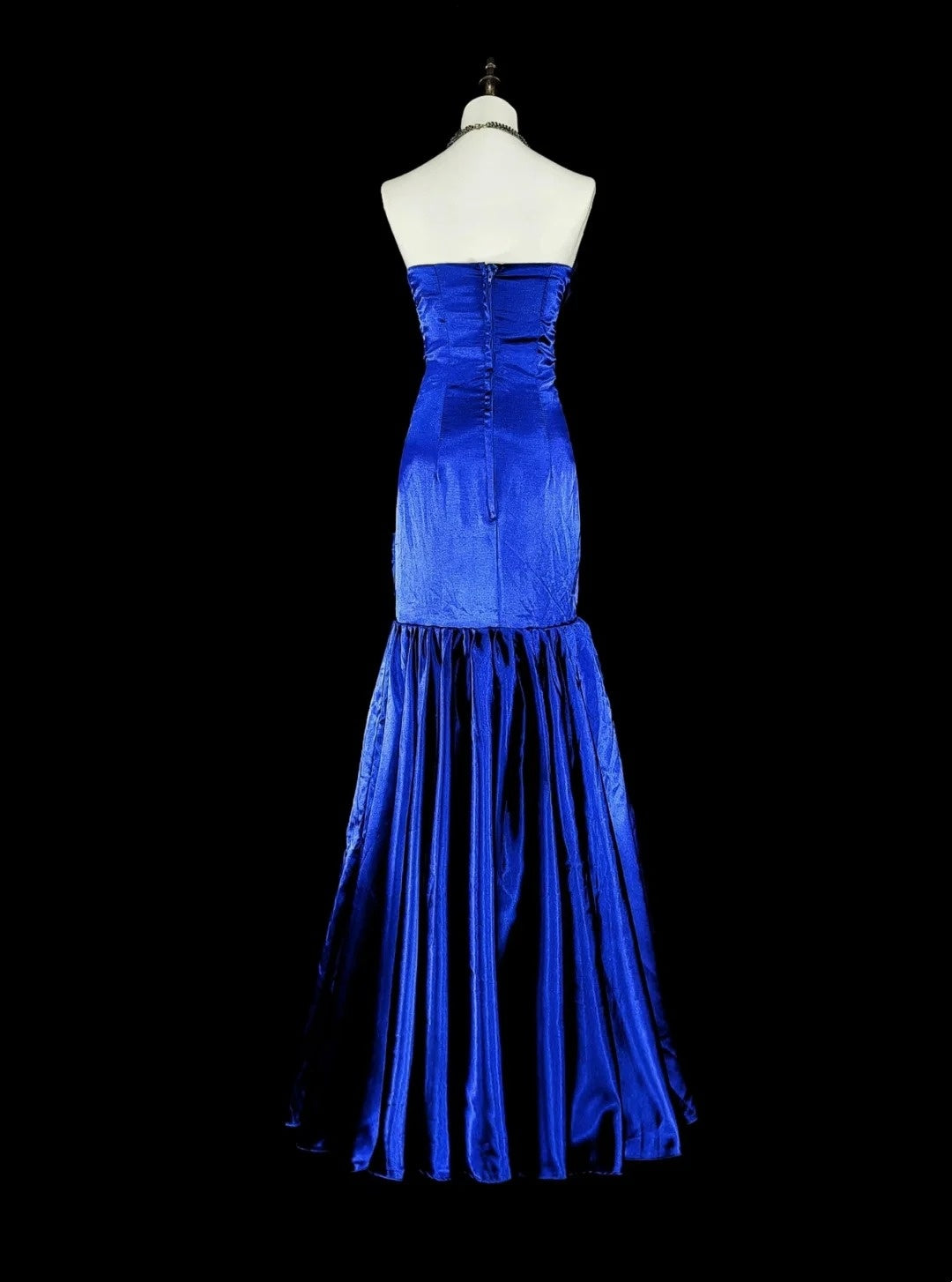 Robe de bal vintage sirène bustier bleu royal ornée de perles, inspiration classique N2005