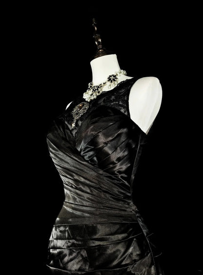 Robe de bal longue sirène plissée en satin, sans manches, col bateau, années 1960, N1574