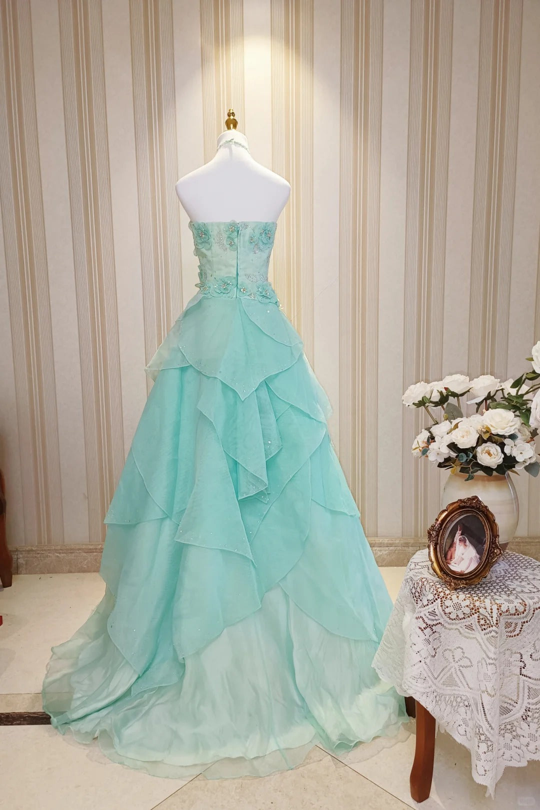 Robe de bal de princesse à col haut, bleue, à volants, avec fleurs, robe de 16e anniversaire, robe de Quinceañera N4189