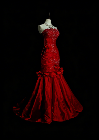 Robe de bal longue sirène vintage sans bretelles en tulle rouge avec appliques, style années 80, référence N1440