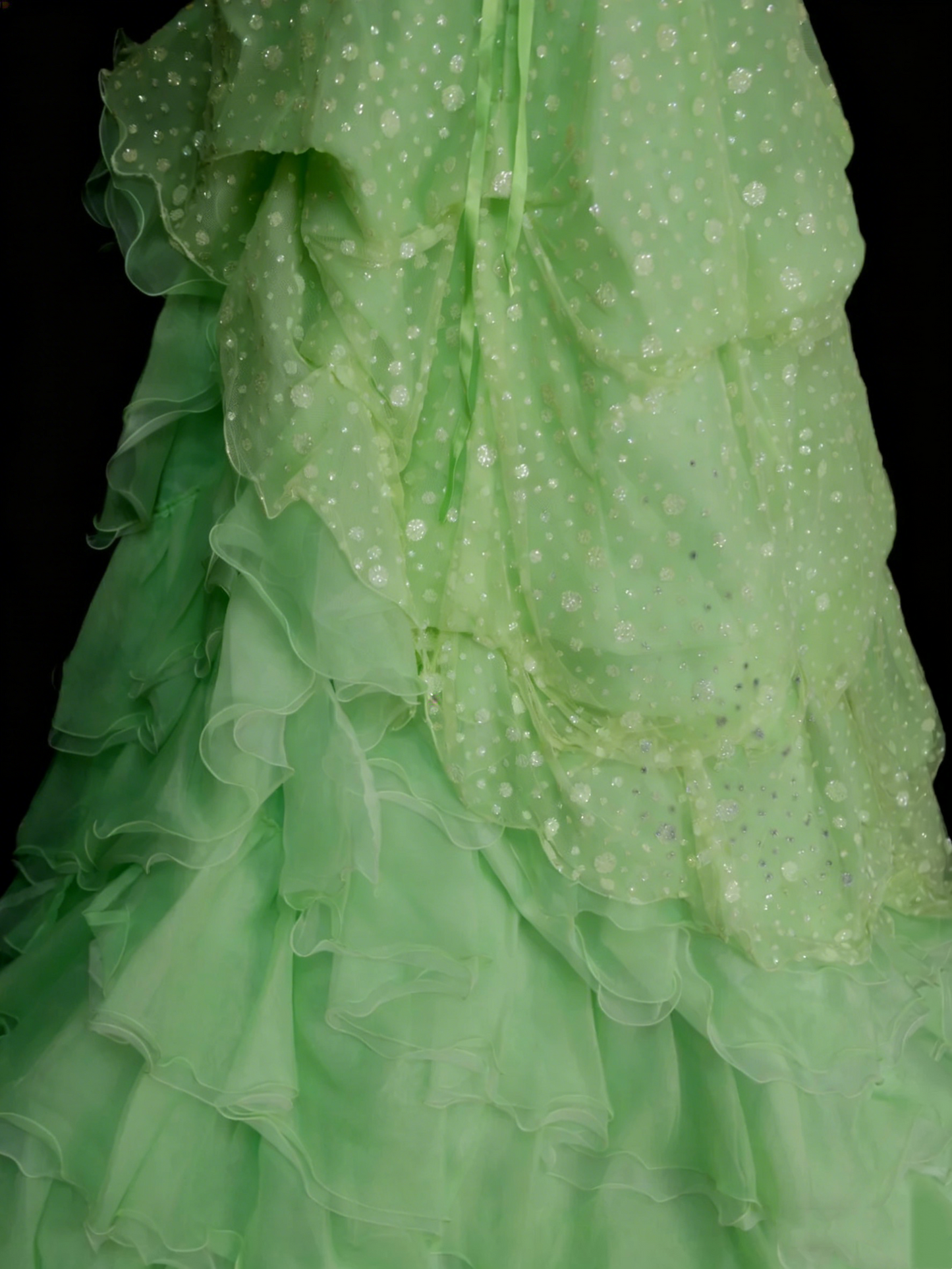 Robe de bal modeste en organza vert, décolleté cœur, style années 80, robe longue inspirée des robes de soirée vintage pour les 16 ans (N1311)