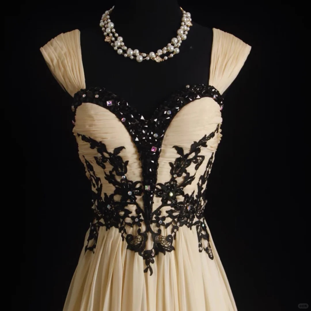 Vintage Prom Dresses 1960s A line Sweetheart Champagne Chiffon With Black Lace Floor Length Sleeveless Evening Formal Outfits RB4933