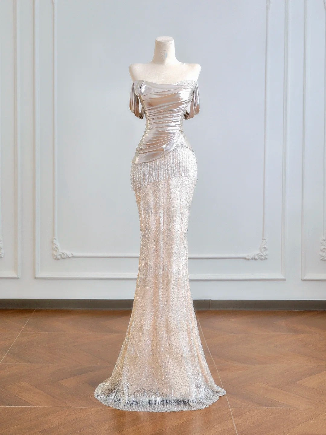 Robe de bal longue sirène scintillante à épaules dénudées et sequins champagne, idéale pour un 18e anniversaire (N389)