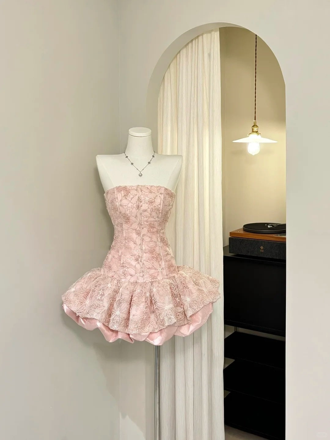Classy Sheath Strapless Pink Lace Night Short Graduation Dress Inspo Senior Homecoming Outfits RB4868