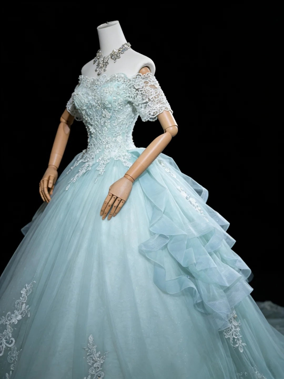 Bescheidene Ballkleider für den Abschlussball, schulterfrei, hellblau, Tüll mit Ärmeln, langes Quinceañera-Kleid N3050