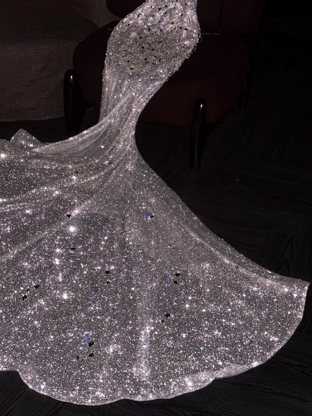 Robe de mariée vintage années 80, sirène, décolleté cœur, sequins, blanche, longue, cintrée, N1262