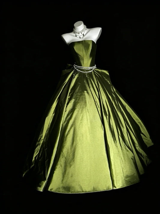 Prinzessin Ballkleid Trägerlos Olivgrün Satin mit Rüschen Sweet 16 Kleider Quinceanera Kleid N4190