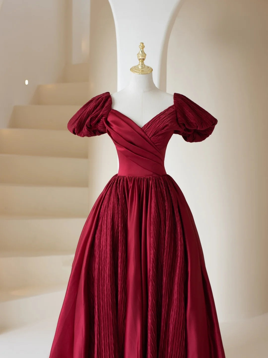 Robe de bal longue bordeaux élégante à col V et manches longues, inspiration robe de soirée formelle N197