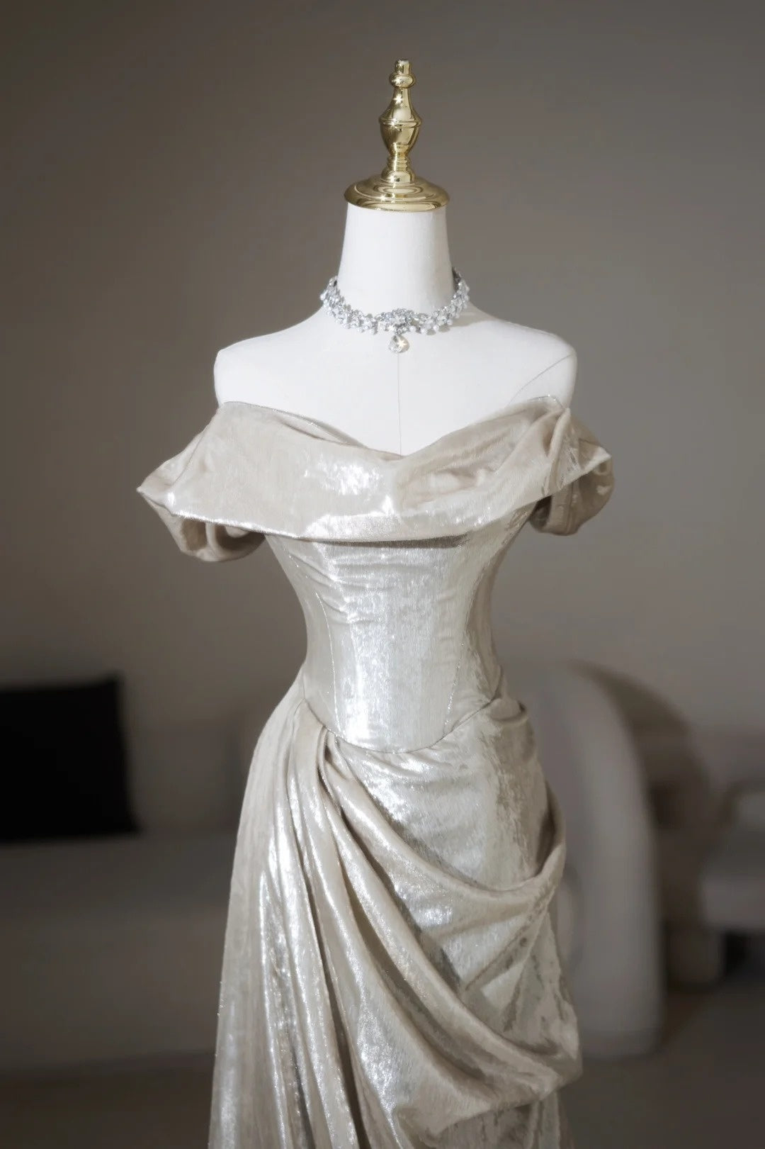 Robe de bal longue sirène simple à épaules dénudées et sequins champagne - Inspiration tenue de soirée N226
