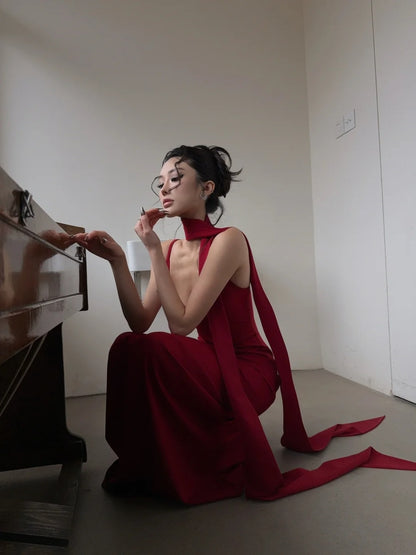 Robe de bal longue rouge vif à fines bretelles et foulard, style sirène, inspiration robe d'anniversaire robe de soirée formelle N464