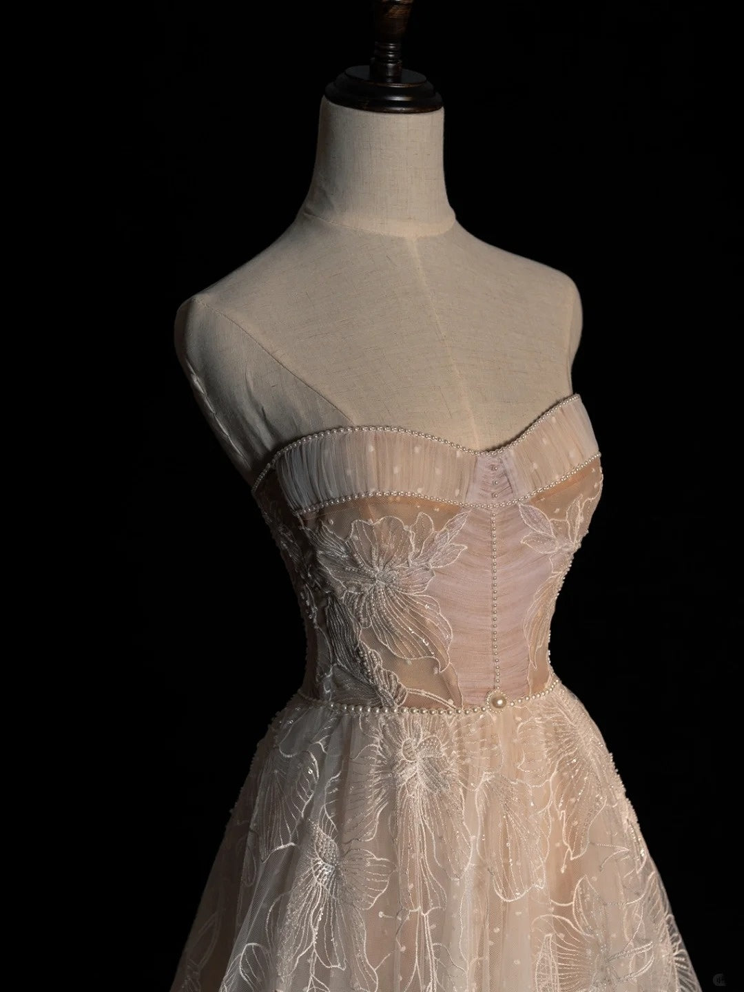Charming A Line Sweetheart With Appliques White Lace Tulle Wedding Dress Long Fairytale Autumn Bridal Dresses N677