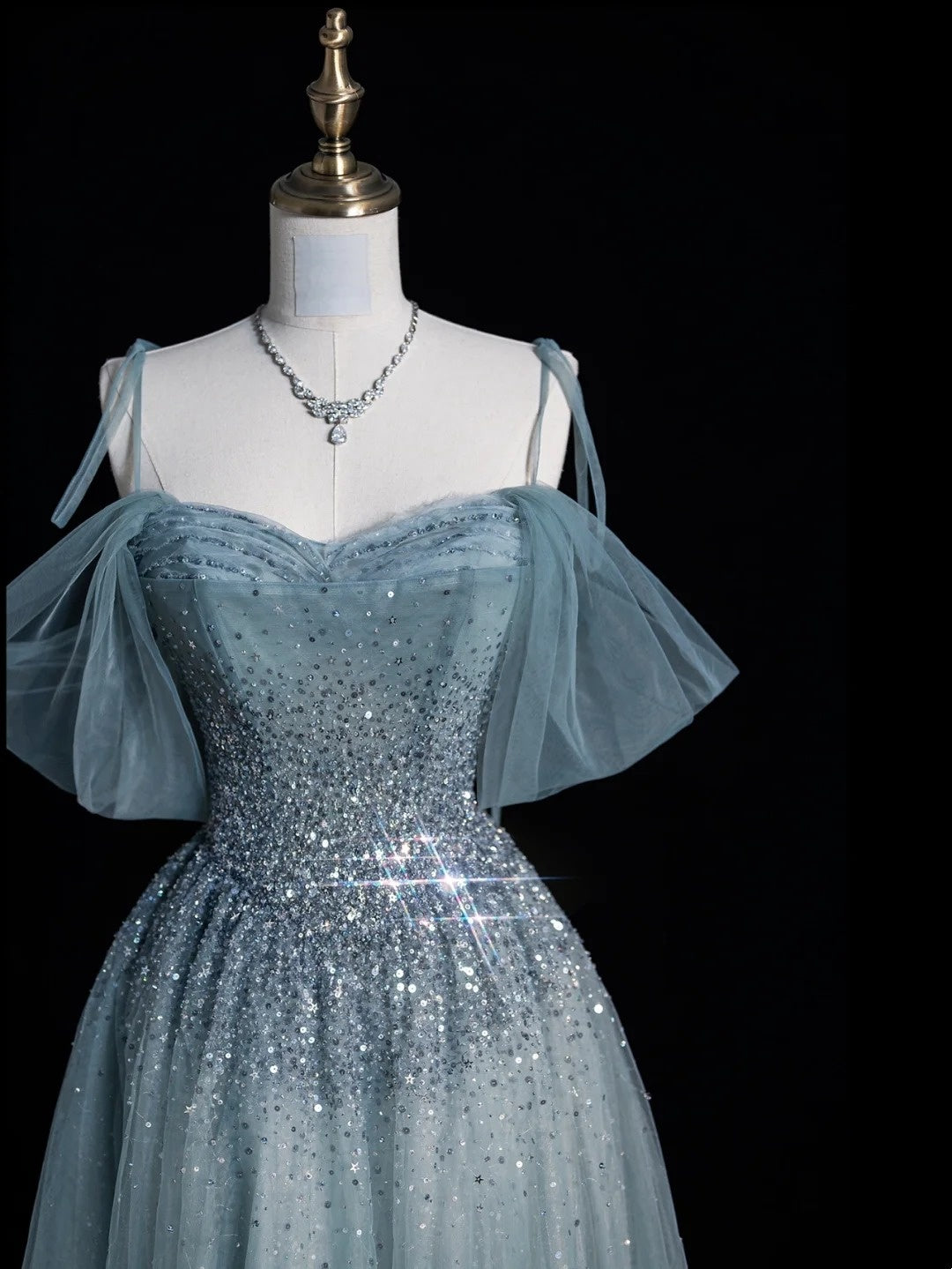Elegant Ball Gown Off The Shoulder Dusty Grey Tulle Long Prom Dresses For Teens Evening Outfits Formal Dress N1090
