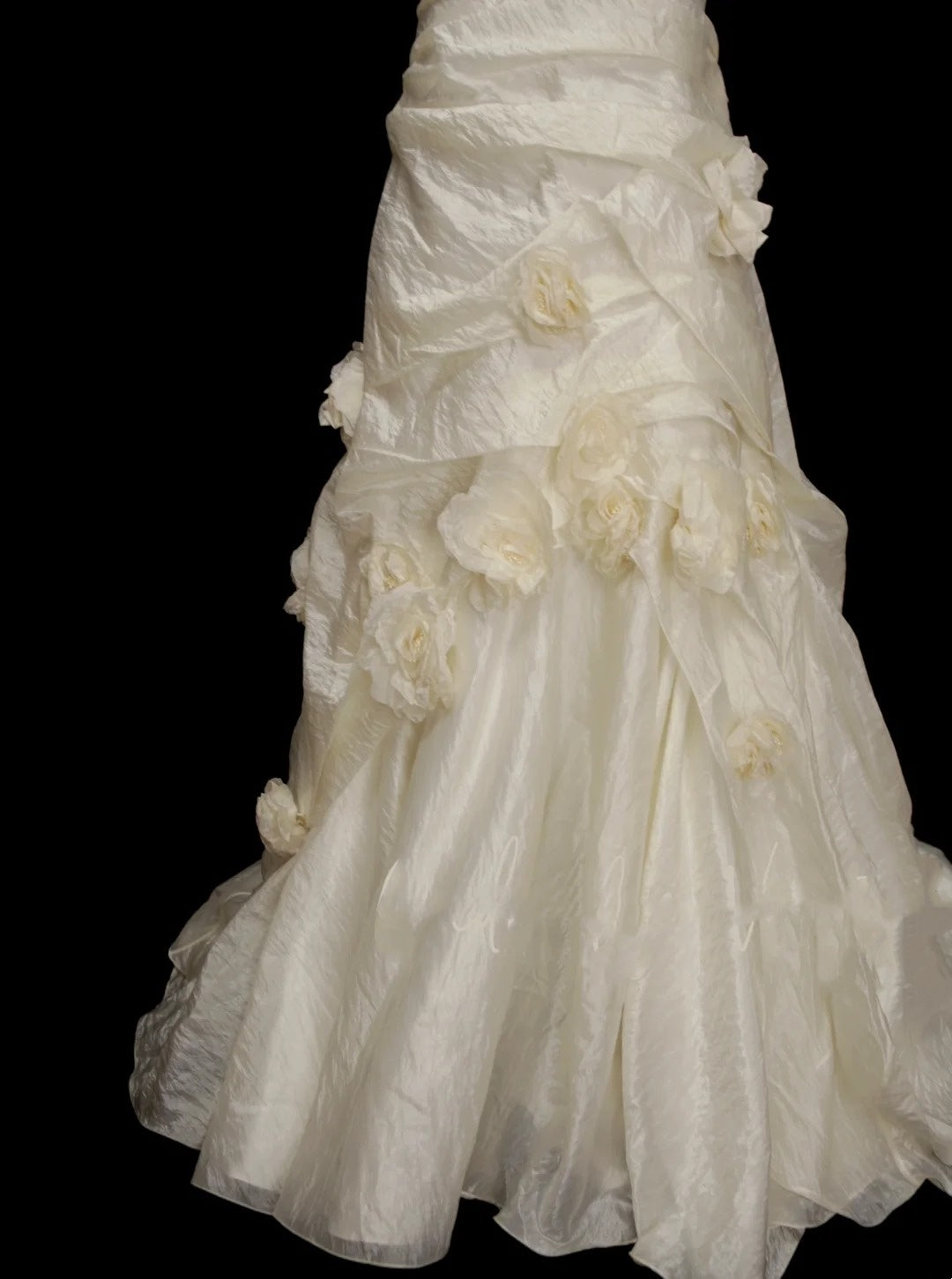 Robe de mariée sirène vintage années 70 à une épaule ornée de fleurs 3D, style conte de fées, référence N1384