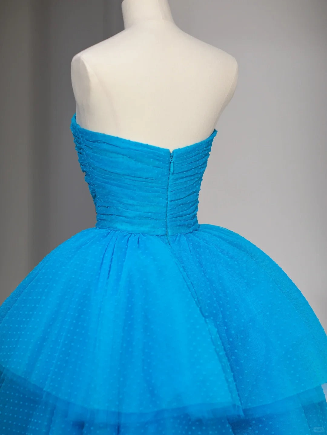 Robe de bal bustier en tulle bleu sans manches pour le bal de promo Tenues de soirée RB3988