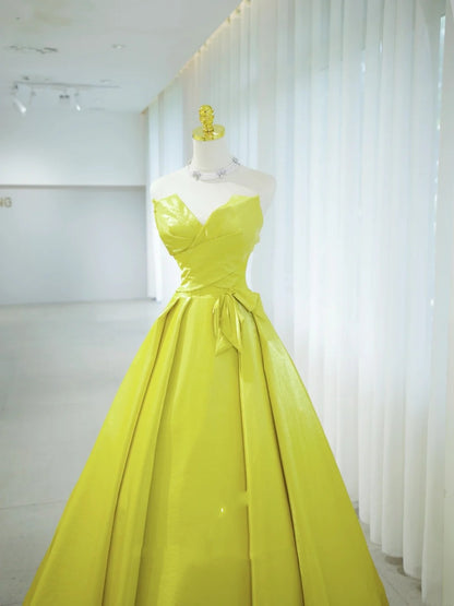 Belles Robes de Bal de Promo Bustier Cœur en Satin Vert avec Volants Longue Robe Formelle N2931
