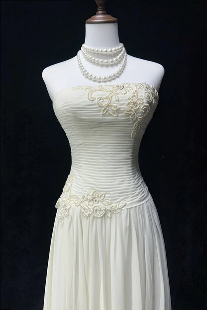 Zeitlose Hochzeitskleider, A-Linie, trägerlos, weißer Chiffon mit applizierter langer Brautrobe N3013