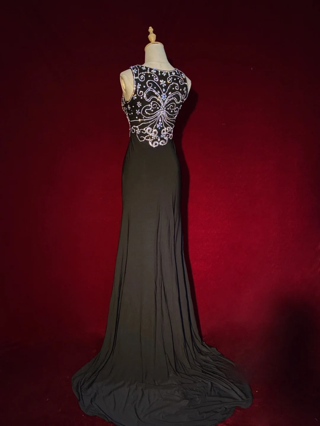 Bescheidene Ballkleider Meerjungfrau Scoop Neck mit silberner Perlenstickerei langes formales Abendkleid N3874