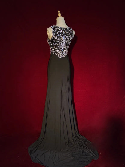 Bescheidene Ballkleider Meerjungfrau Scoop Neck mit silberner Perlenstickerei langes formales Abendkleid N3874