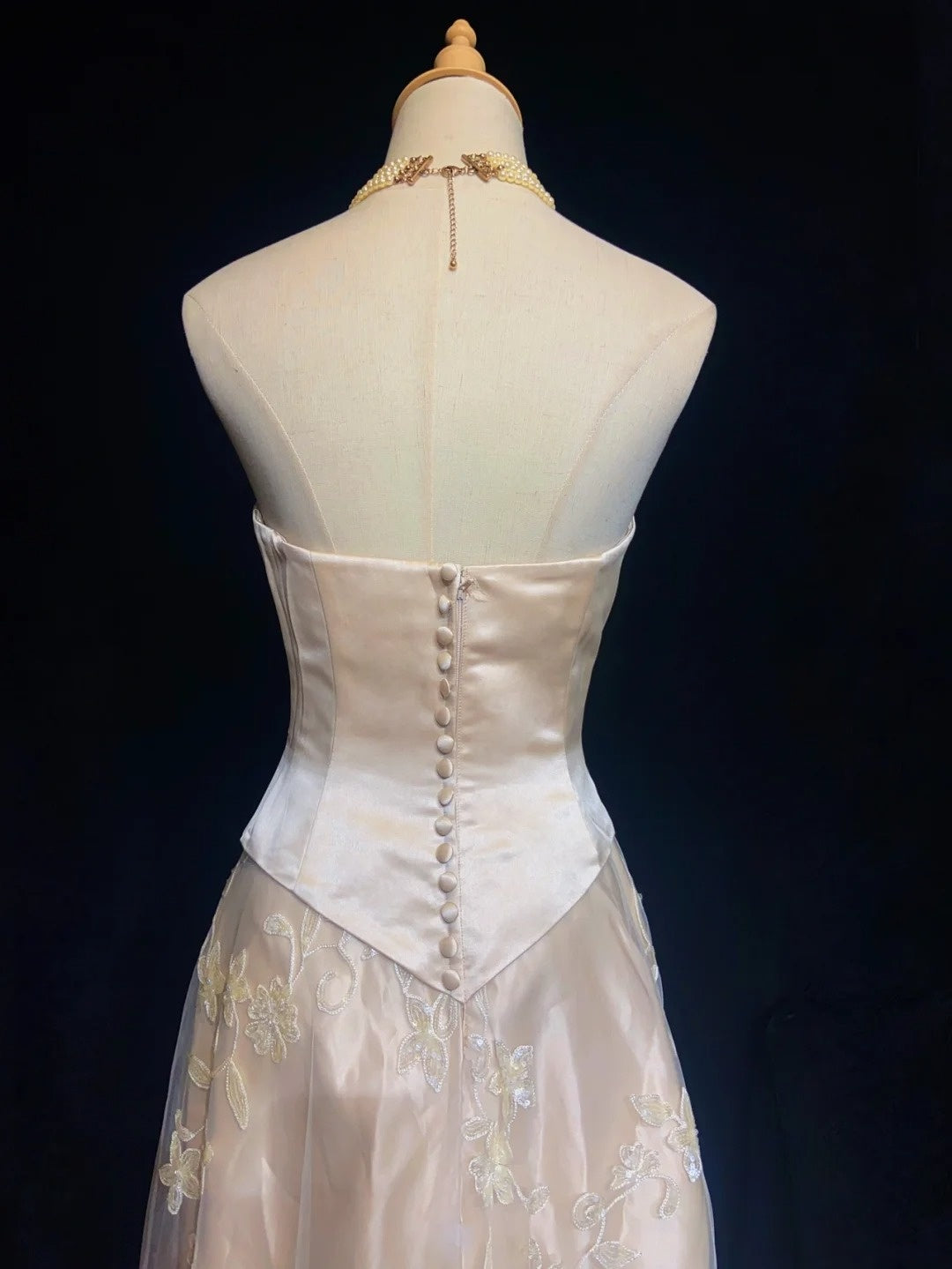 Bescheidene Ballkleider A-Linie Sweetheart Satin mit Spitze Lange Abendgarderobe N3469