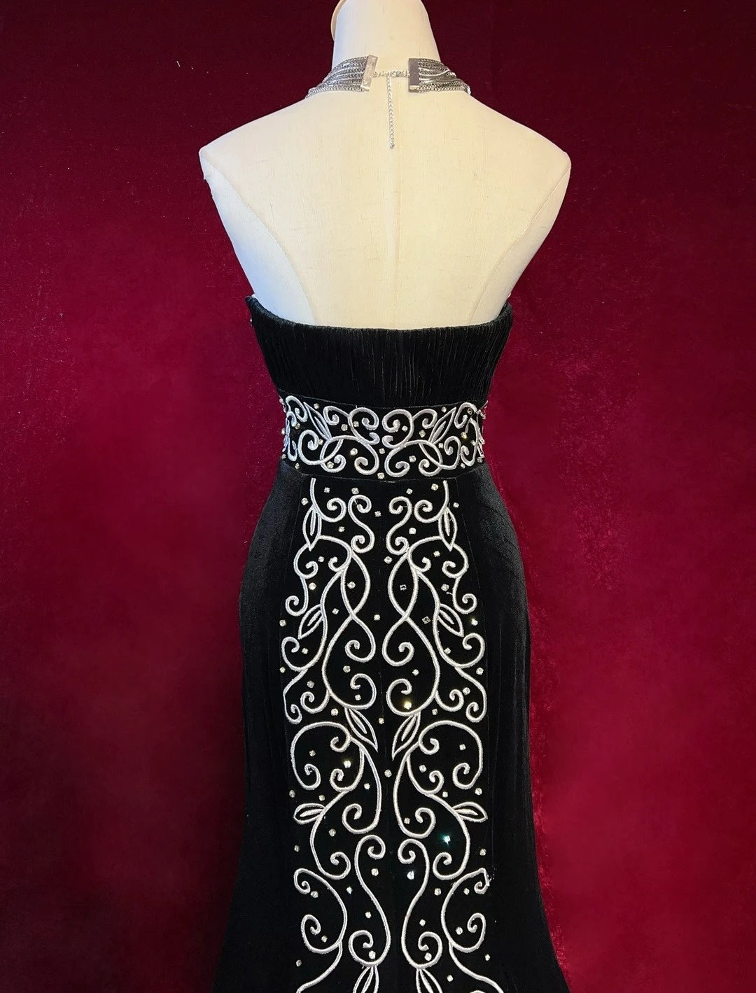 Glamorous Prom Dresses Mermaid Sweetheart Black Tie Dress Velvet With Embroidery Formal Dress N2883