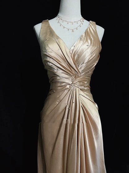 Idées de robes de bal vintage trapèze col en V en satin doré longues années 90 avec perles robes de soirée N3347