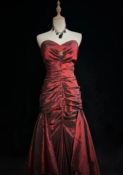 Robes de bal vintage des années 90, sirène, bustier cœur, taffetas bordeaux avec longue robe de bal à volants N3031