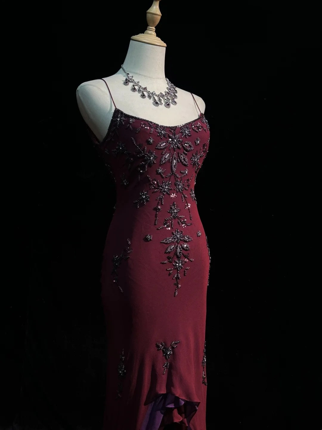 Unique Prom Dresses High Low Spaghetti Strap Burgundy Sleeveless With Beading Semi Formal Evening Dress N3794