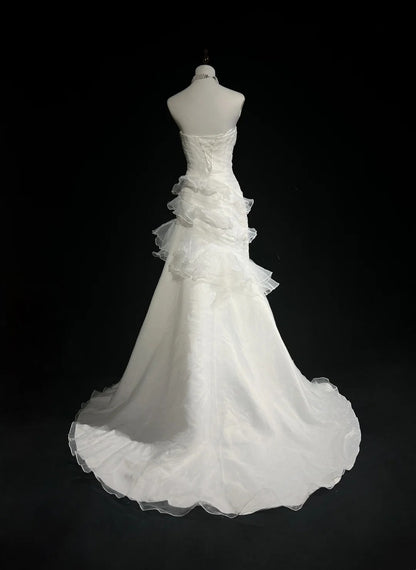 Einzigartige Hochzeitskleider Meerjungfrau Trägerlos Ärmellos Weiß Langes Brautkleid N3125
