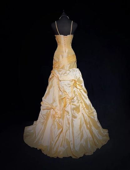 Robes de bal élégantes Robe de soirée en taffetas jaune à fines bretelles avec plis, longue robe de cérémonie N2918