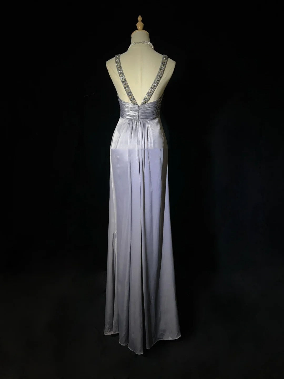 Inspiration für Vintage-Ballkleider A-Linie Neckholder Grau Lang 1990er mit goldener Perlenstickerei Abendkleider N3326