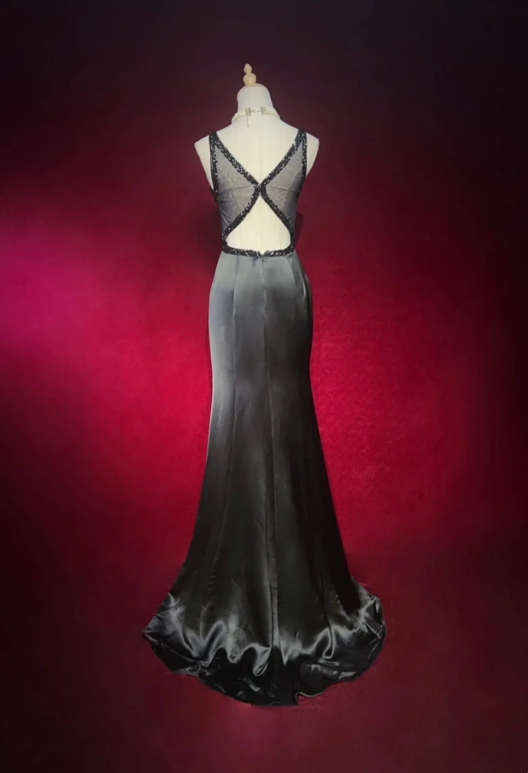 Vintage Prom Dresses Mermaid V Neck Black Satin With Beading Backless Long Formal Dress N2508