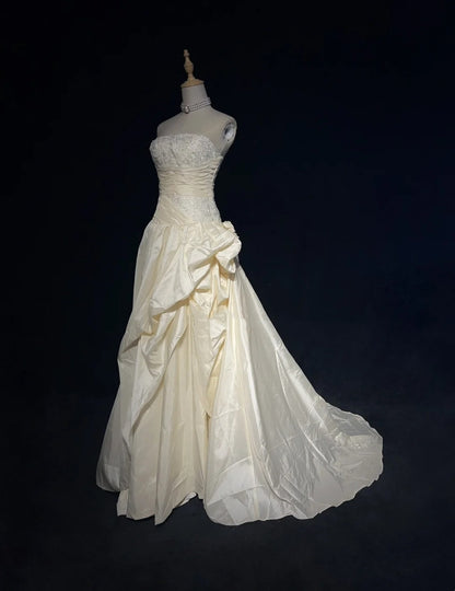 Robes de bal vintage des années 80 Robe de soirée champagne clair sans bretelles avec dentelle Tenues de soirée N3470