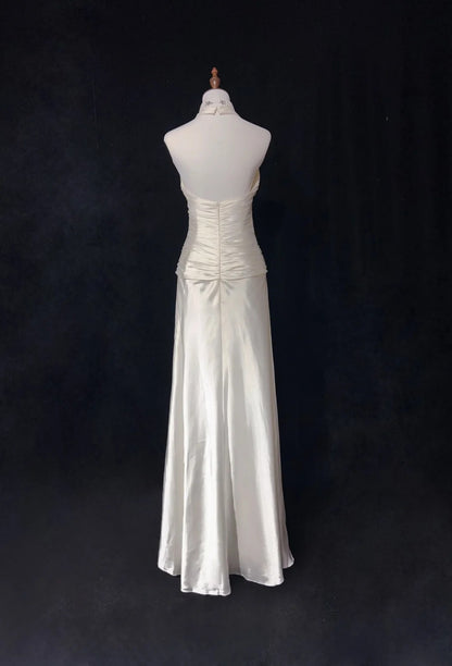 Vintage Ballkleider A-Linie Neckholder Weiß Satin mit plissiertem Cape 1960er Langes Abendkleid N2604