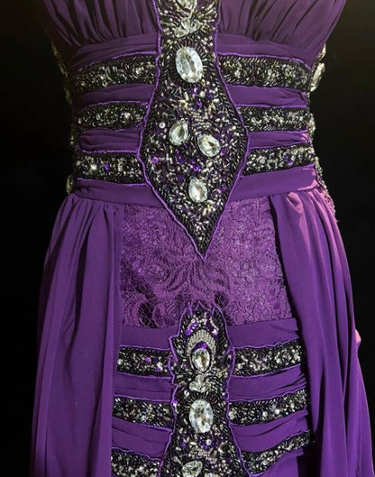 Vintage Ballkleider A-Linie V-Ausschnitt Lila Chiffon Mit Perlen Falten Langes Abendkleid N2460