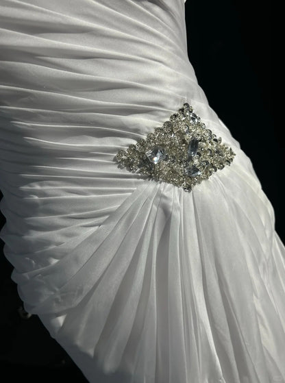 Zeitlose Hochzeitskleider Meerjungfrau Neckholder Chiffon Weißer Satin mit Perlen Lange Brautkleider N3474
