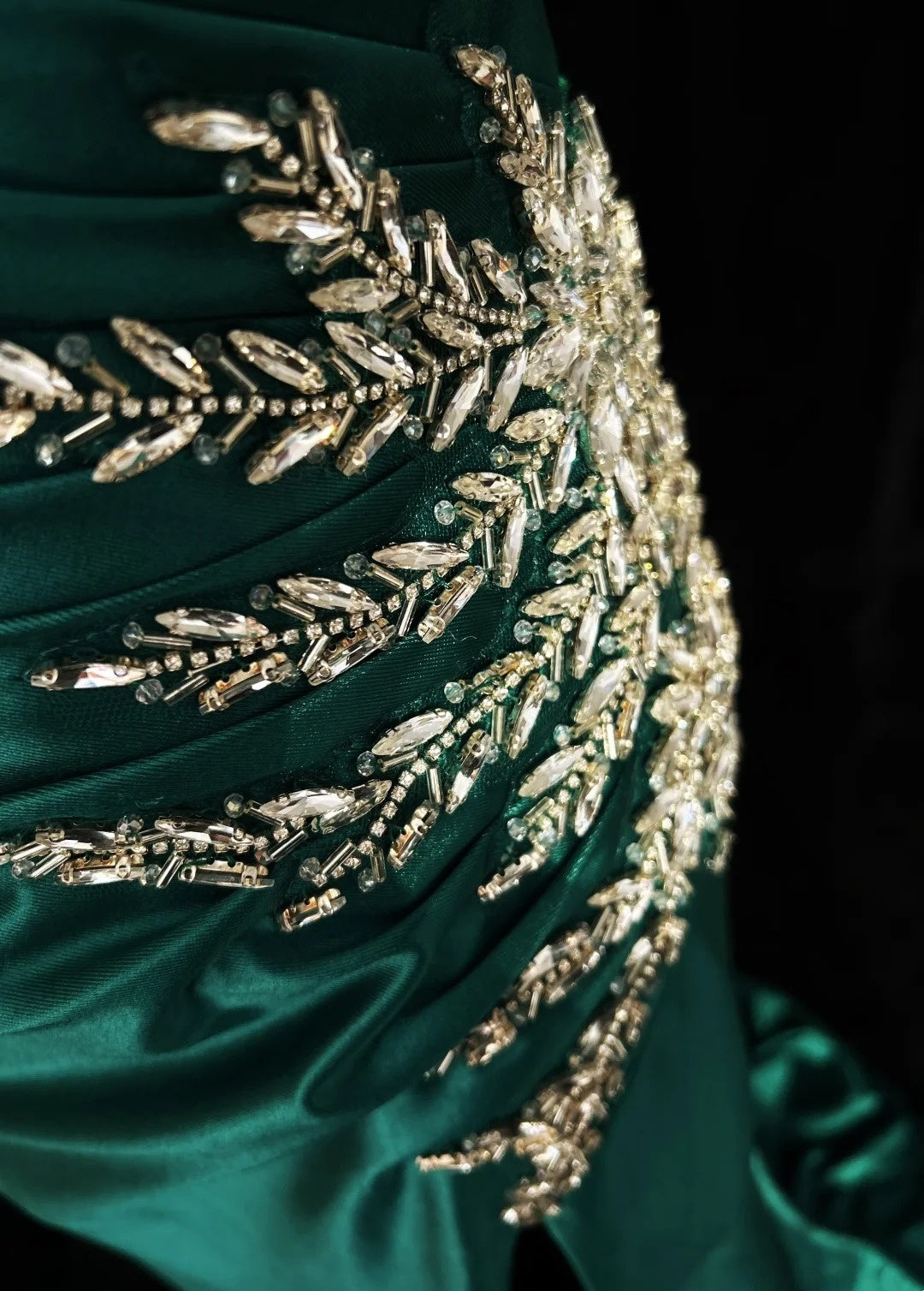 Vintage Meerjungfrau-Abschlussballkleider Schatz-Ausschnitt Dunkelgrün Mit Perlen 90er Lange Abendrobe N2927