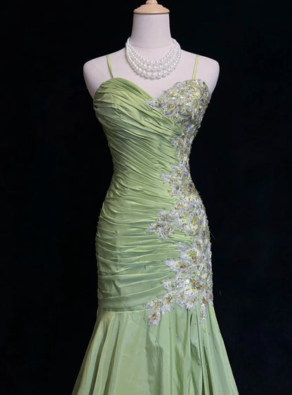 Vintage Abschlussballkleider Meerjungfrau Spaghettiträger Salbeigrün mit Applikationen 80er Jahre Langes Ballkleid N2728
