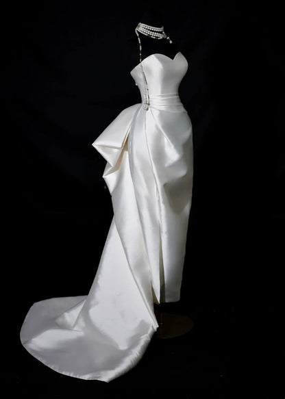 Robe de mariée fourreau unie, décolleté cœur, en satin plissé, robe de mariée longue et ajustée AB2530