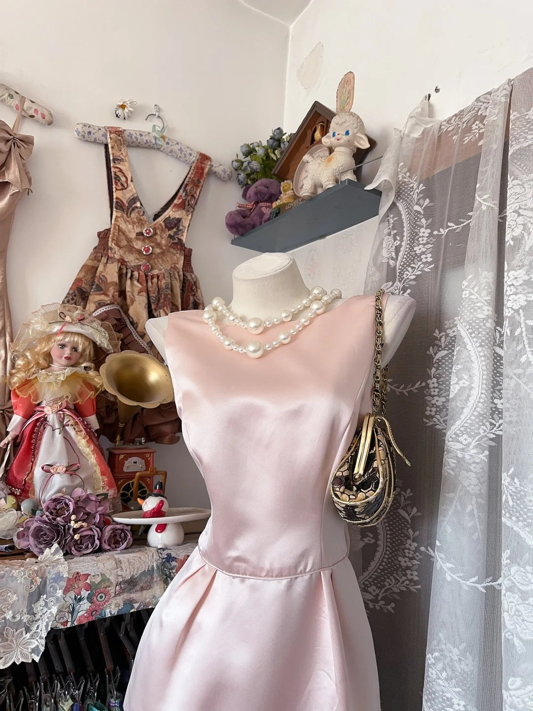 Robe de bal de fin d'année élégante, fourreau, rose satiné, sans manches, N1283