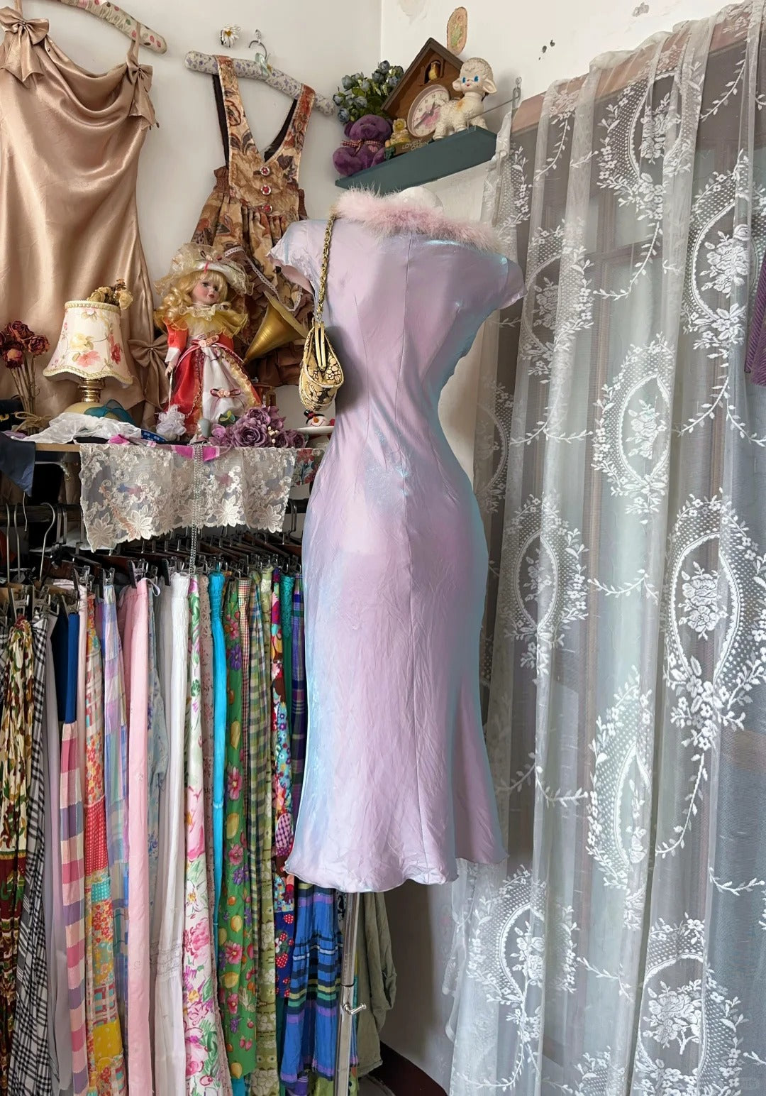Robes de Bal de Fin d'Année de Lycée Simples Fourreau Sans Manches Longueur Thé Tenues Formelles RB3948